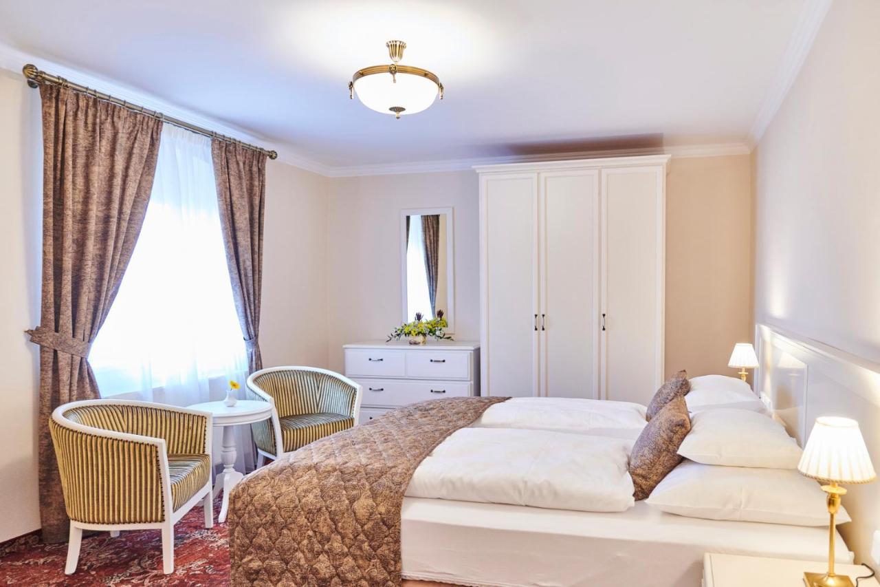 Spa Hotel Centrum Frantiskovy Lazne Exterior photo